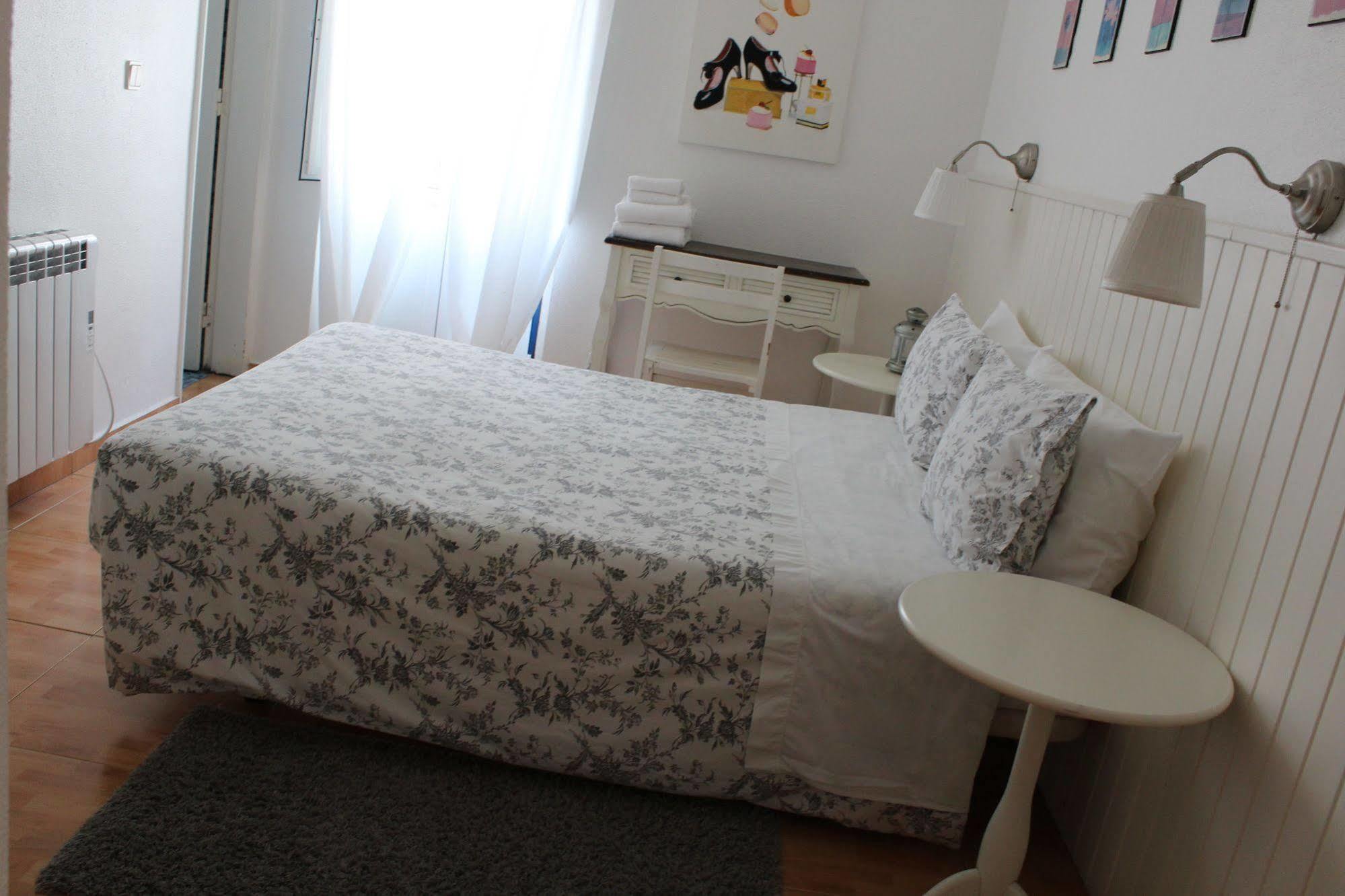 Vinnus Guesthouse Ericeira Luaran gambar